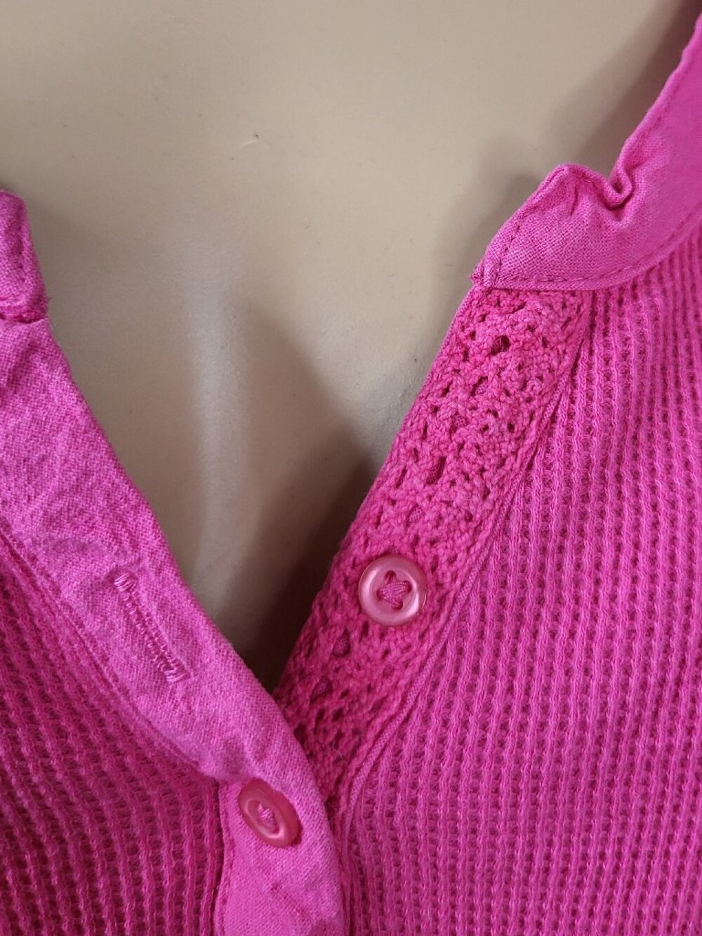 Cabela’s Women’s Pink Waffle Knit Henley Long Sleeve Shirt Top XL - Picture 4 of 5